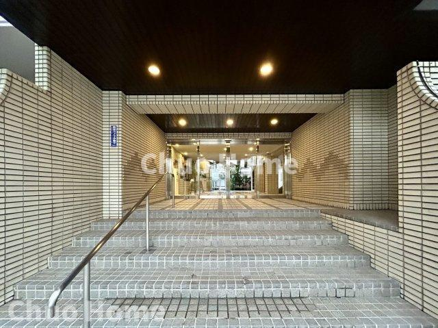 ルマージュ綾瀬のエントランス|【エントランス】マンションのエントランスは、その物件の印象を決める、顔とも言える場所です。毎日通る場所ですからきれいなのが一番です。
