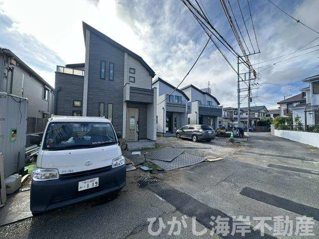 藤沢市辻堂元町２丁目　新築戸建　全４棟の外観|8月8日撮影　建築中　現地外観