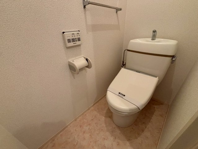 セジュール白浜　A棟のトイレ