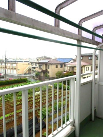 ヴィラヨシダ東川口のバルコニー
