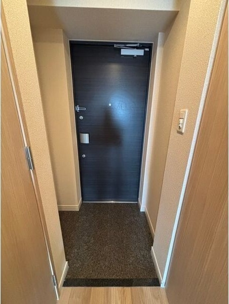 プレサンス大須観音の玄関
