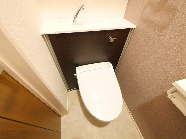グランディール富雄南のトイレ