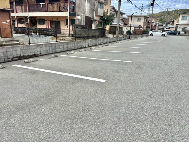 セジュール白浜　B棟の駐車場