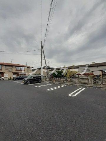 カファーラＨの駐車場|高崎、前橋のお部屋探しはエンドスケープまで！お客様の理想お聞かせ下さい♪