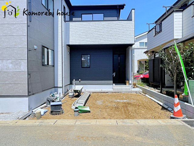 上尾市中妻　６期　新築一戸建て　LIGARE　01の前面道路含む現地写真|撮影：'26/06/26