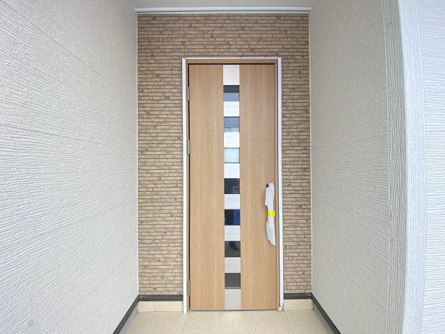 糸満市西崎（全2棟）2号棟の玄関|※同仕様写真です　
