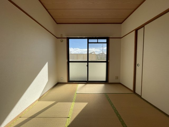 カサグランデ藤江の和室