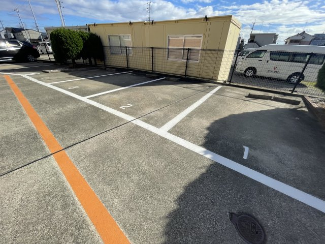 カサグランデ藤江の駐車場