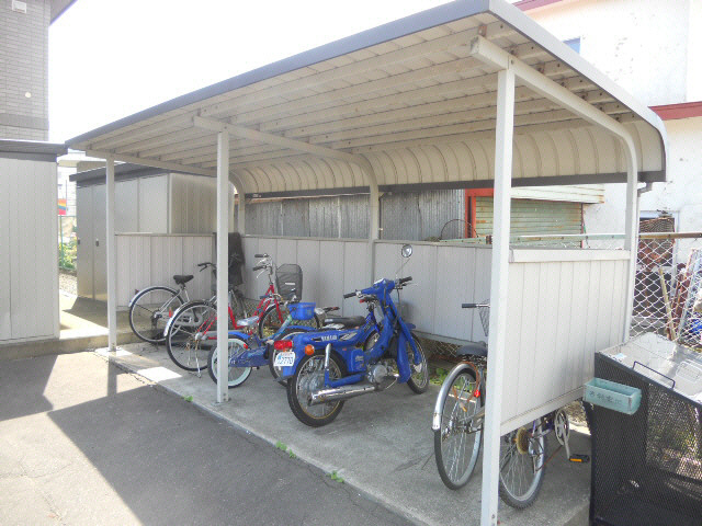 アグレアーブルの駐車場