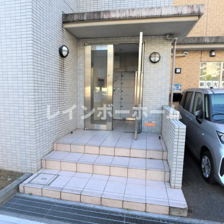 JCアベニューみずほ台のエントランス