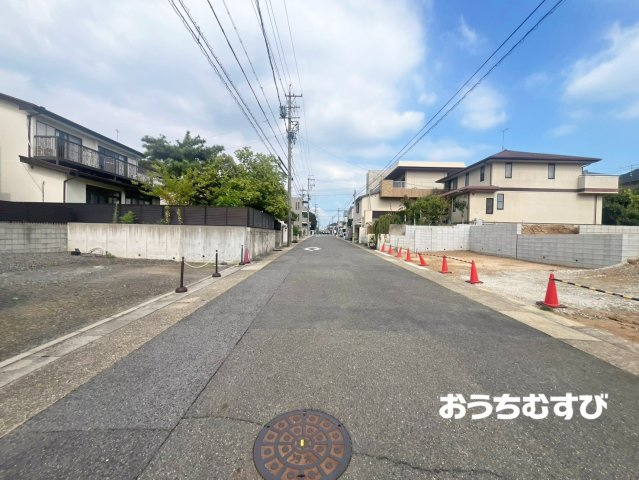 名東区猪高台1期(全3棟)の前面道路含む現地写真