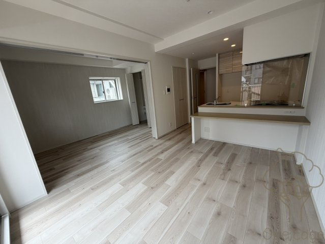 スプランディッド梅田WESTの居間・リビング