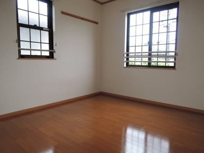 【寝室】
