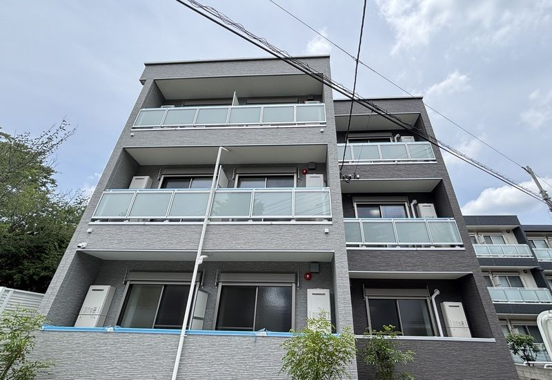 リブリ・国立イチョウテラス
