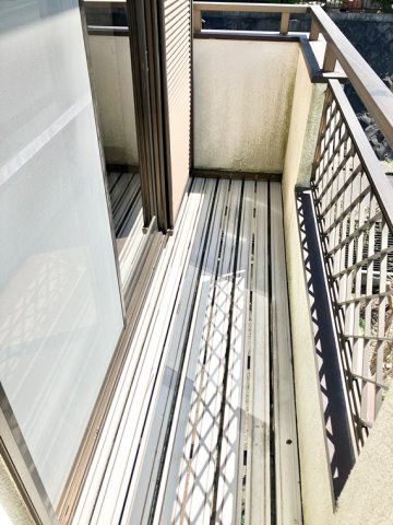 打越町戸建のバルコニー|バルコニー付きです