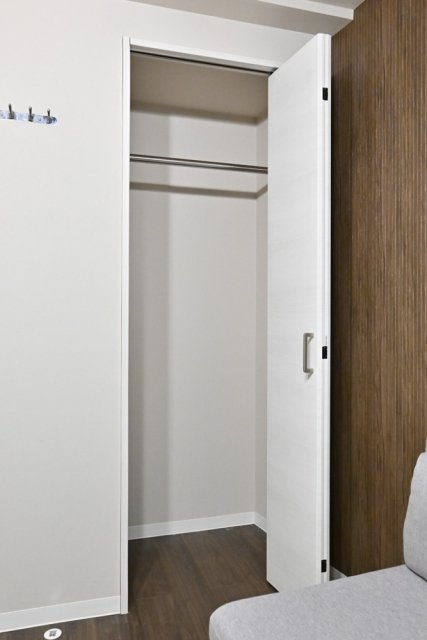Apartment小石川後楽園の収納|クローゼット（洋室1）