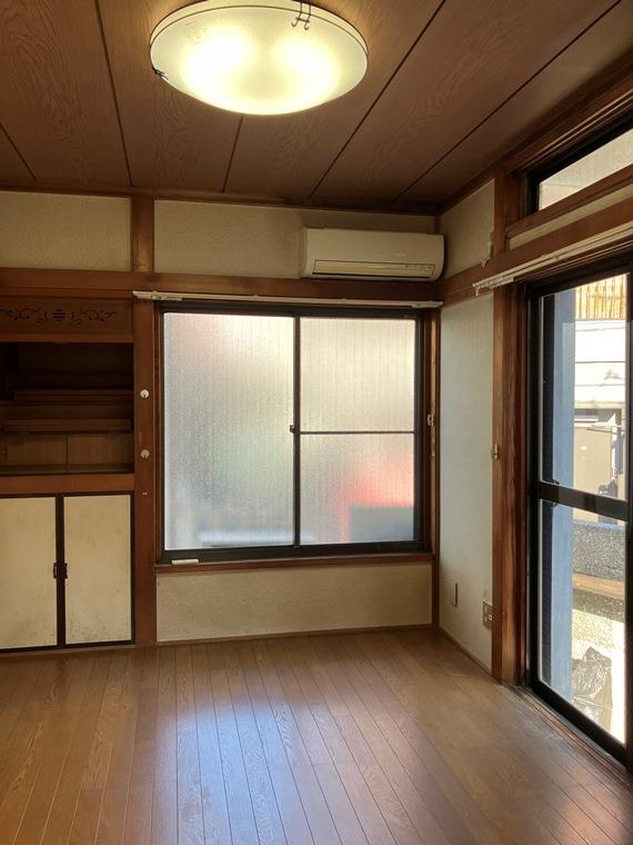 志茂戸建の寝室|使い勝手のいい寝室です