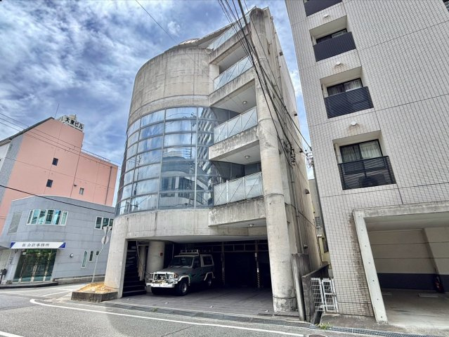 安田4丁目貸店舗の外観