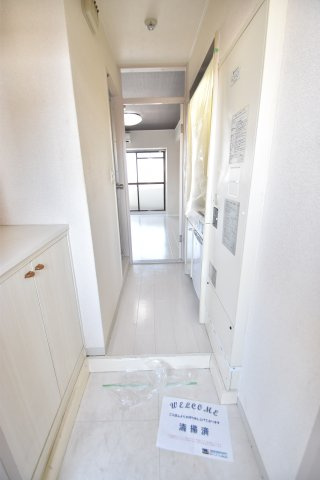 大阪市都島区都島本通３丁目の賃貸マンションの玄関
