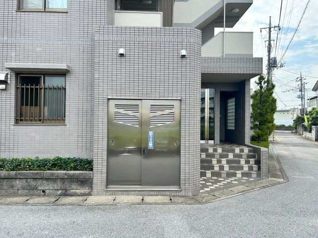 北柏パークホームズ参番館のその他共用部分|敷地内ゴミ置き場です