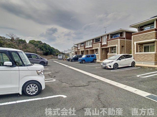 北九州市八幡西区木屋瀬２丁目のアパートの駐車場