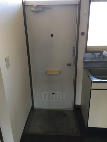 コーポマーシュの玄関|玄関です