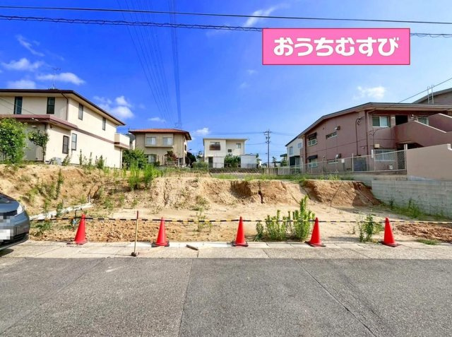 名東区猪高台1期(全3棟)の前面道路含む現地写真