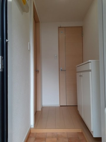サンシャイン・ドミールの玄関