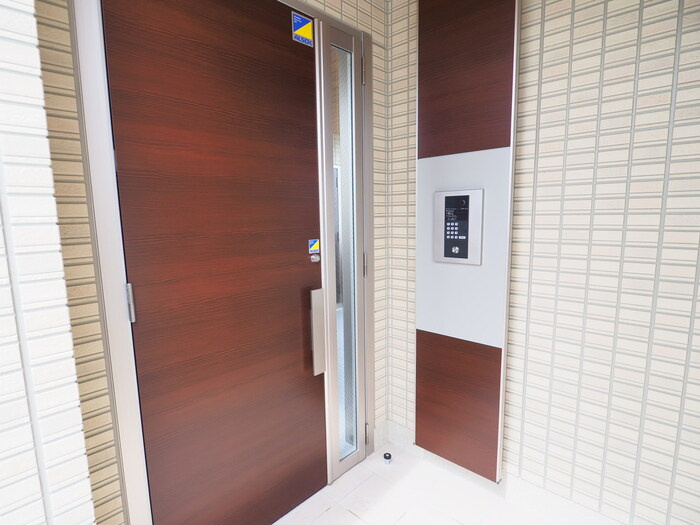 コンフォート新治のセキュリティ|オートロック