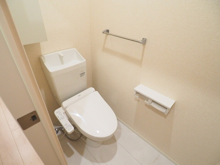 コンフォート新治のトイレ|温水洗浄暖房便座