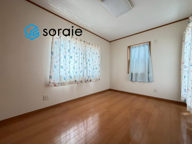 狭山市中央1丁目　中古戸建の子供部屋|7/16　撮影