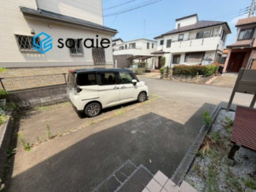 狭山市中央1丁目　中古戸建の駐車場|7/16　撮影