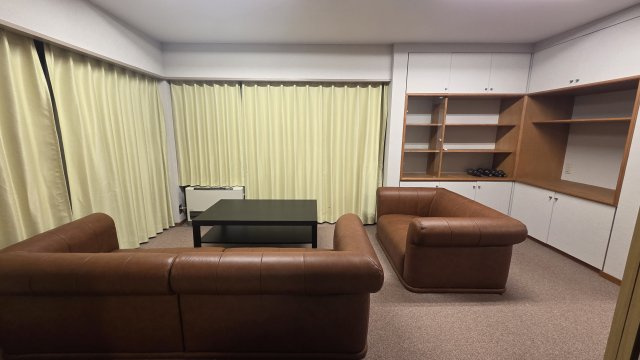 仙石高原マンションの居間・リビング|ゆったりとした居間です♪
