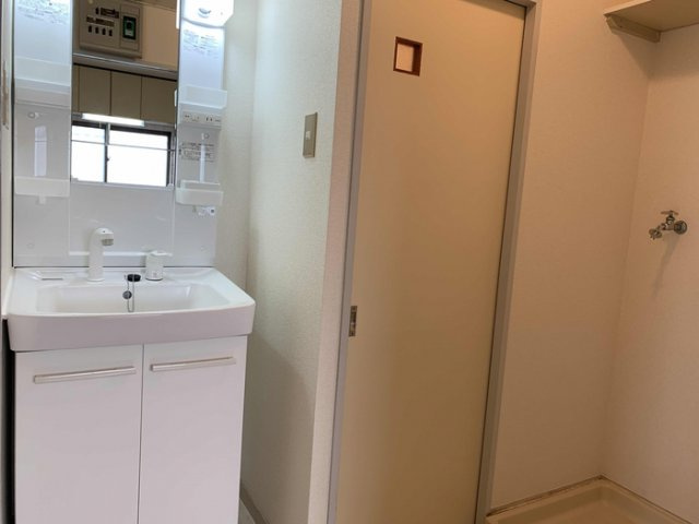 ウエストヒル湘南台の独立洗面台|洗面台
