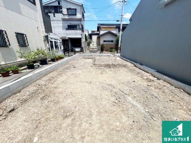 堺市堺区六条通　新築一戸建ての外観|周辺は落ち着いた街並みの住宅地！子育てがしやすい住環境です！まだ未完成ですが、現地でしかわからない事もございます。是非一度ご覧ください。
