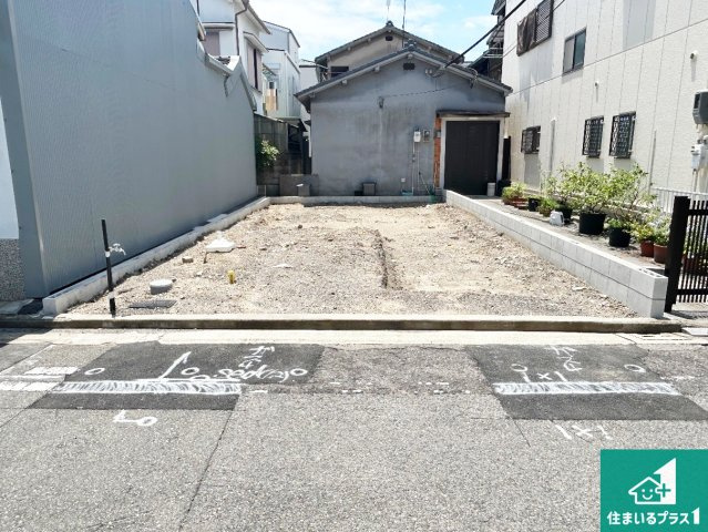 堺市堺区六条通　新築一戸建ての外観|周辺は落ち着いた街並みの住宅地！子育てがしやすい住環境です！まだ未完成ですが、現地でしかわからない事もございます。是非一度ご覧ください。