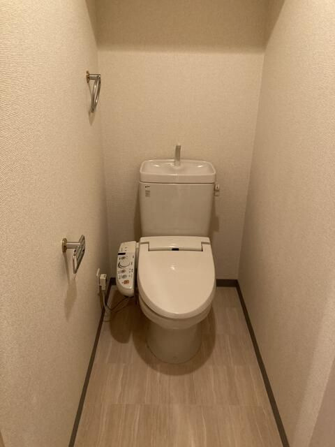 シャローグラスのトイレ