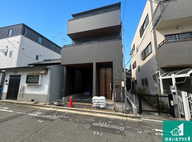 堺市堺区六条通　新築一戸建ての外観|現在建築中！落ち着いた街並みで新生活を始めることが出来そう！周辺の物件も併せてご紹介させて頂きます！
