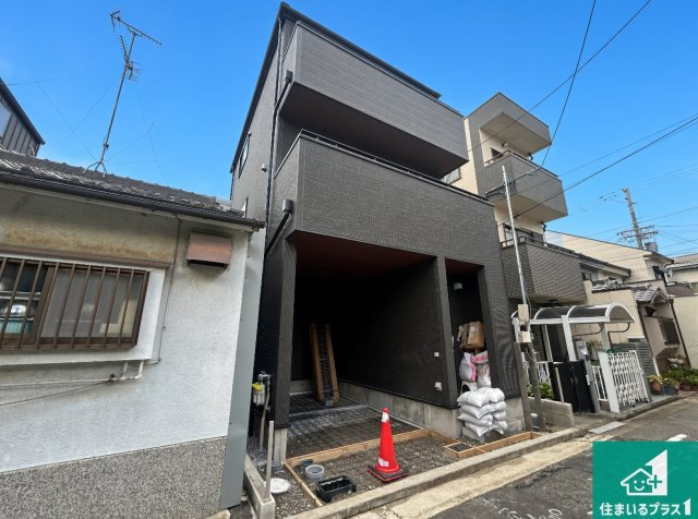 堺市堺区六条通　新築一戸建ての外観|現在の進捗状況です！順調に作業進行中、完成が待ち遠しいです！詳細の間取り等、お気軽にお問い合わせください！