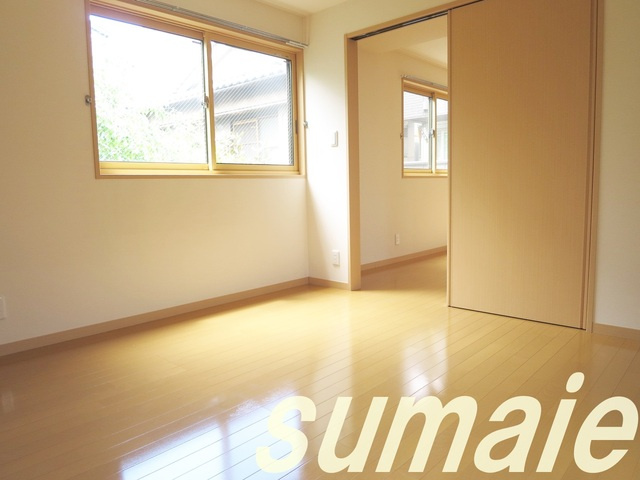 ル・ソレイユの寝室|綺麗なお部屋です☆