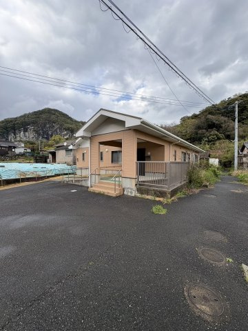 恒見デイサービス跡の外観