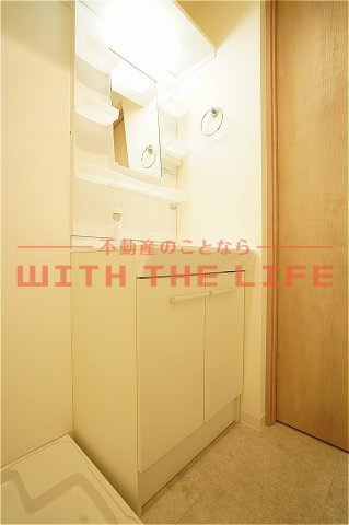 ADC小郡ARIANA（アリアナ）【キャッシュバック対象物件】の独立洗面台|同施工会社の類似物件の写真です。
※同シリーズ別物件の写真　※現状優先
