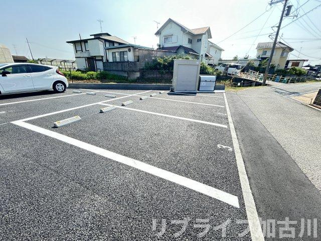 サンフォルテ三木西の駐車場