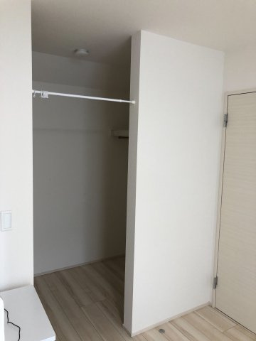 春日市天神山七丁目の中古住宅の収納