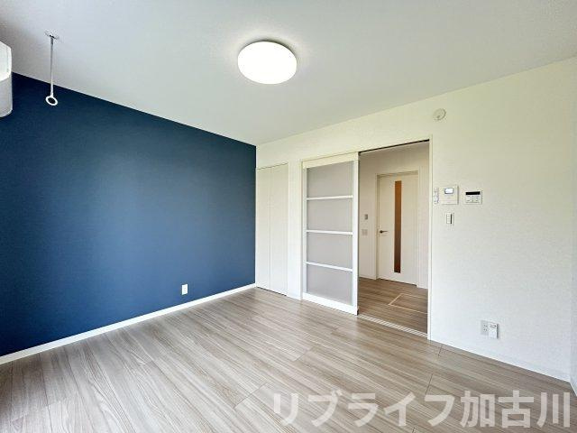 サンフォルテ三木西の洋室