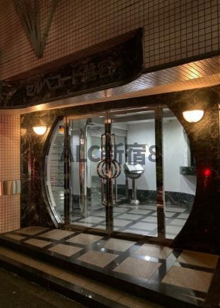 中野区鷺宮１丁目の賃貸マンションのエントランス