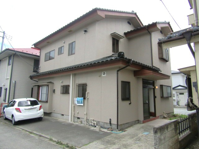 【駐車場】 | 【再生住宅】山梨市大野 | カースペースがあります