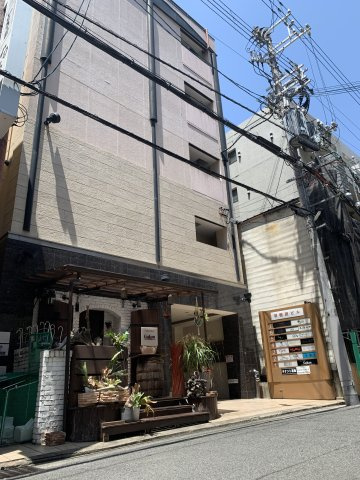 羽根田ビルの外観