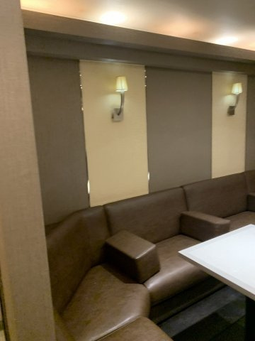 ライオンビル三宮館の内装