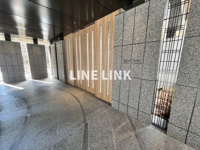 ローレルタワー堺筋本町のロビー